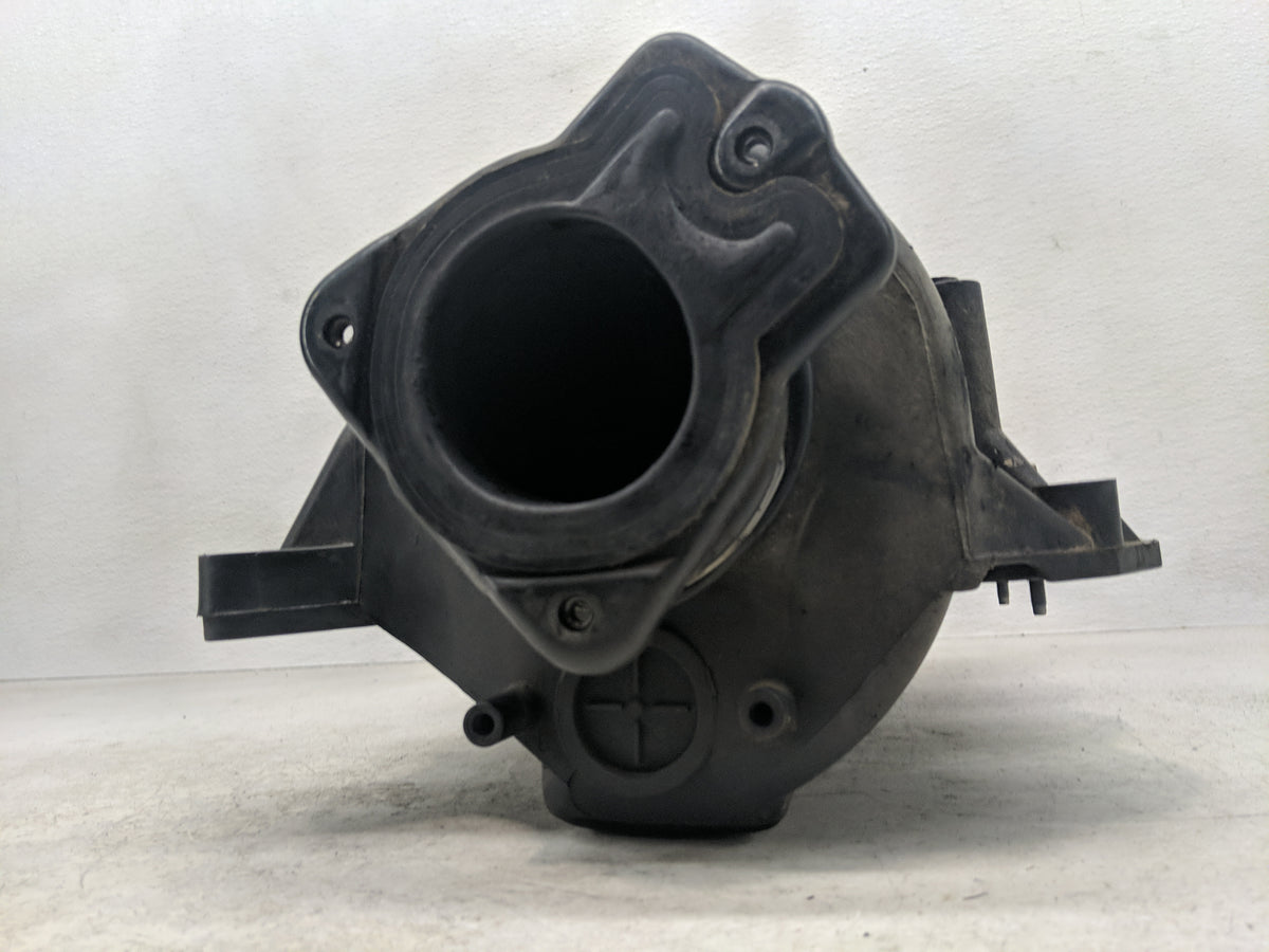 2005 Cadillac Deville Air Intake Manifold P/N:12564773 911-010 Fits OEM Used Auto Parts - Oemusedautoparts1.com