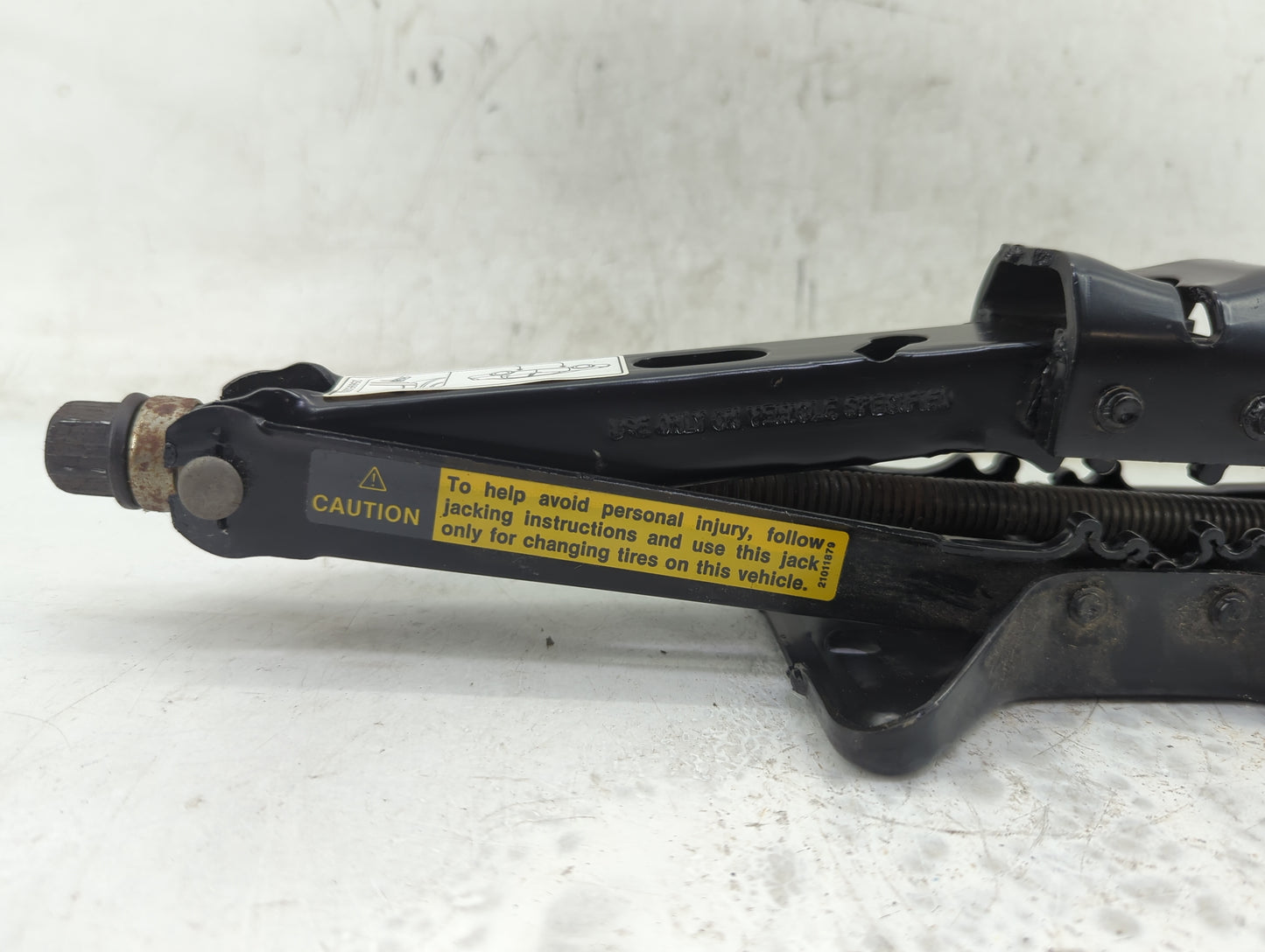 2005 Cadillac Deville Spare Scissor Car Jack - Oemusedautoparts1.com