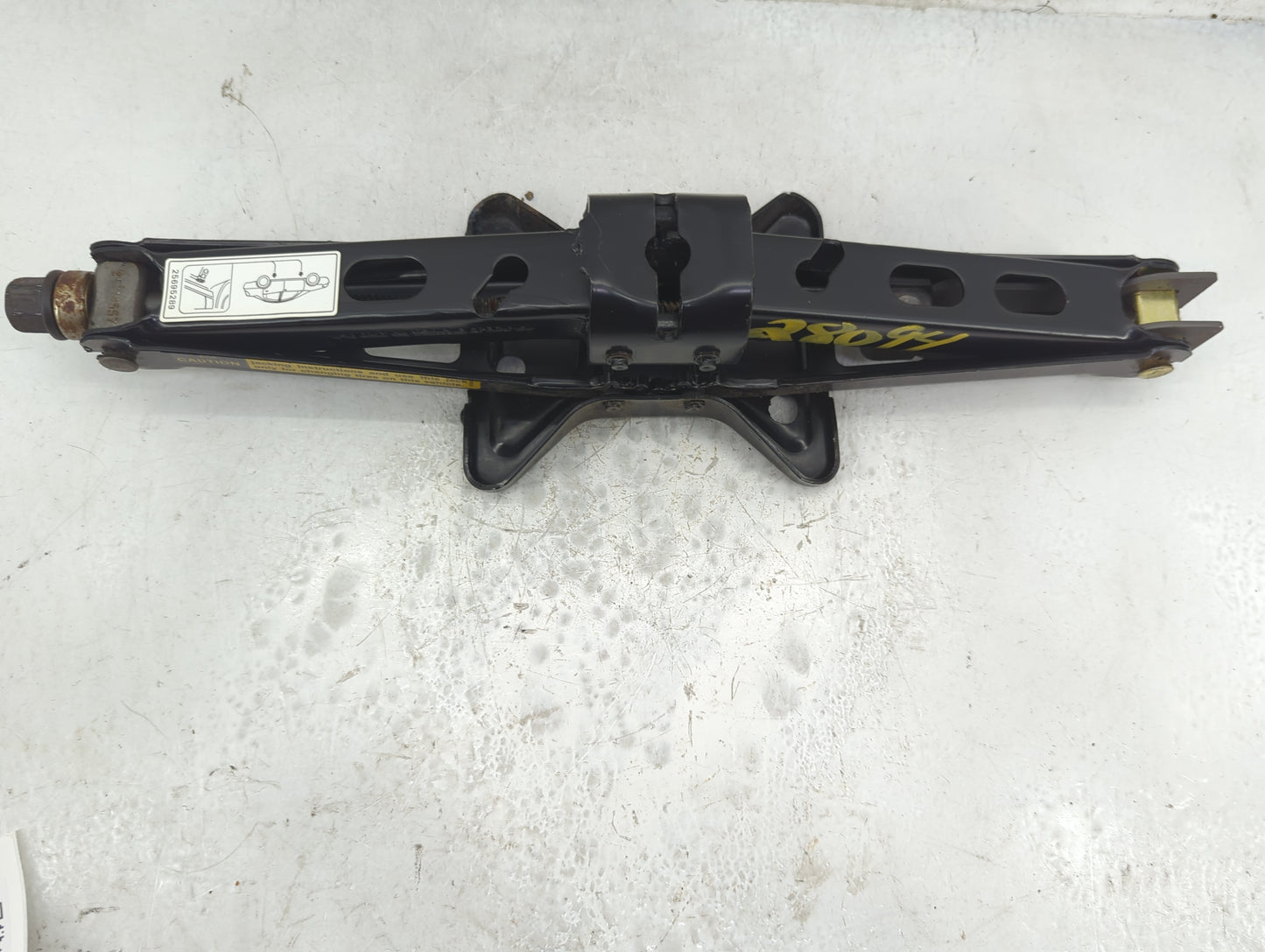 2005 Cadillac Deville Spare Scissor Car Jack - Oemusedautoparts1.com