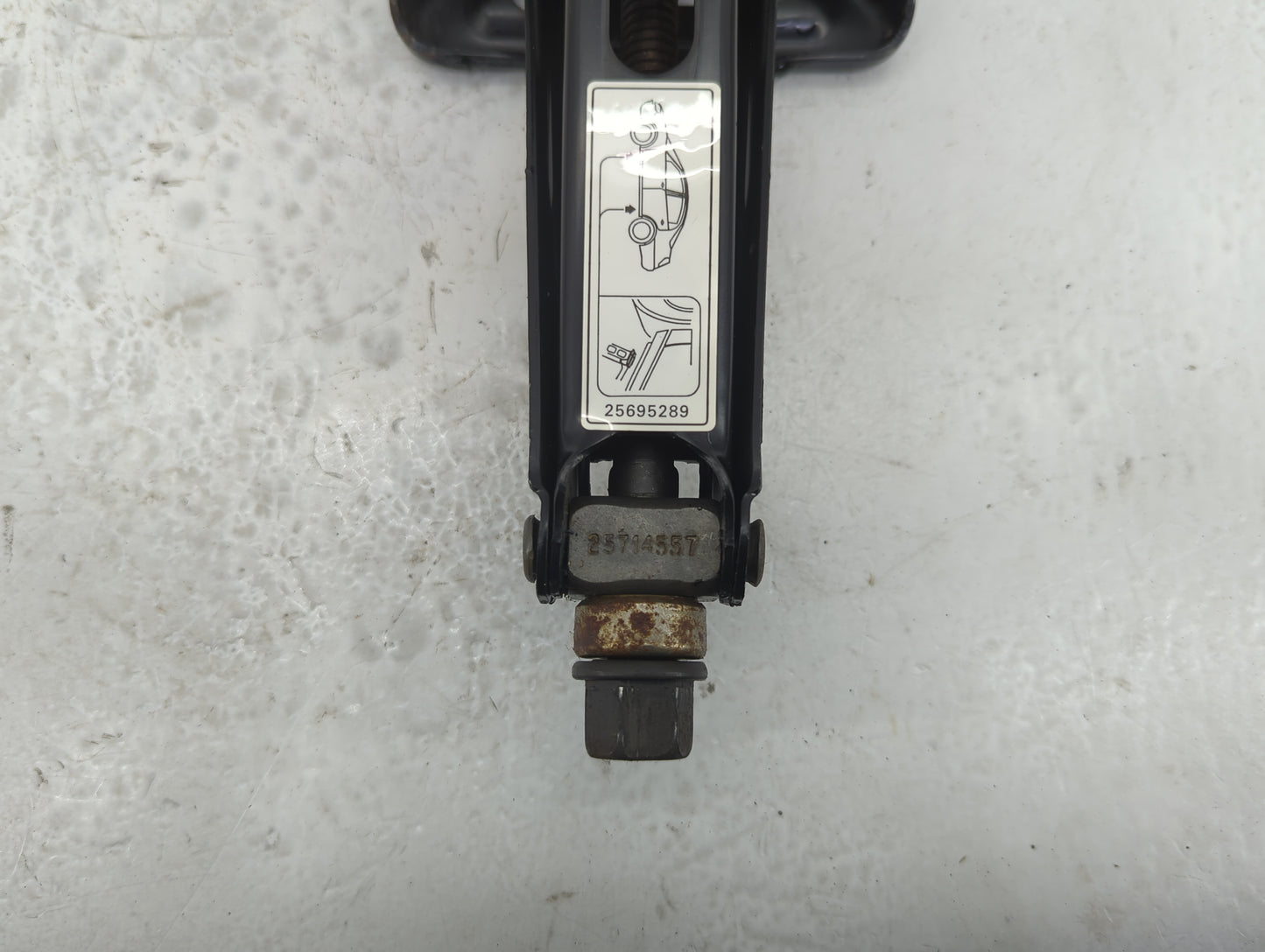 2005 Cadillac Deville Spare Scissor Car Jack - Oemusedautoparts1.com