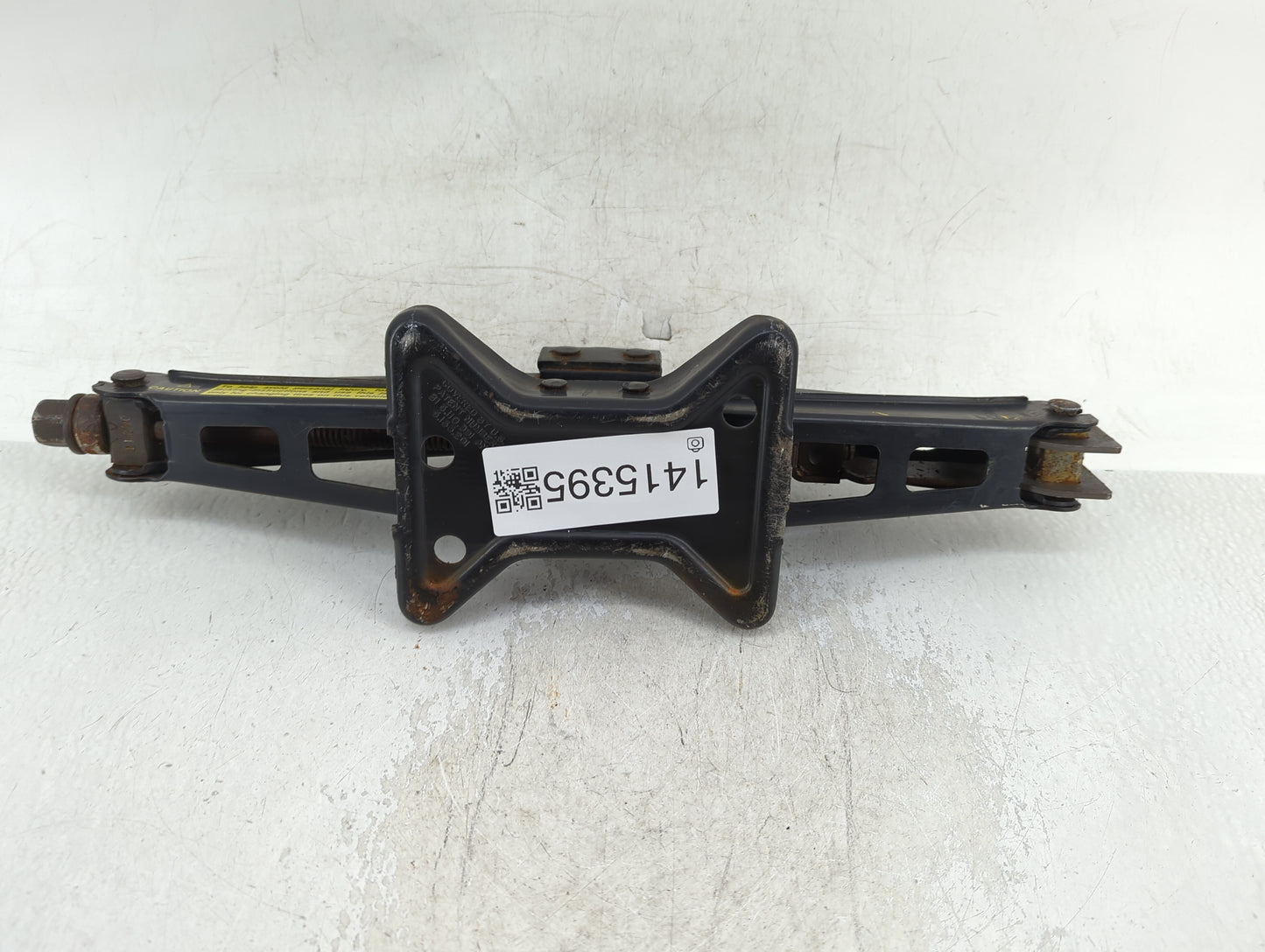 2005 Cadillac Deville Spare Scissor Car Jack - Oemusedautoparts1.com
