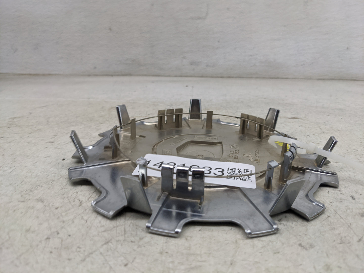 2005 Cadillac Deville Rim Wheel Center Cap Chrome - Oemusedautoparts1.com