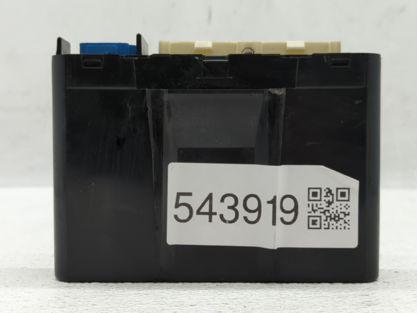 2005-2005 Cadillac Deville Chassis Control Module Ccm Bcm Body Control - Oemusedautoparts1.com