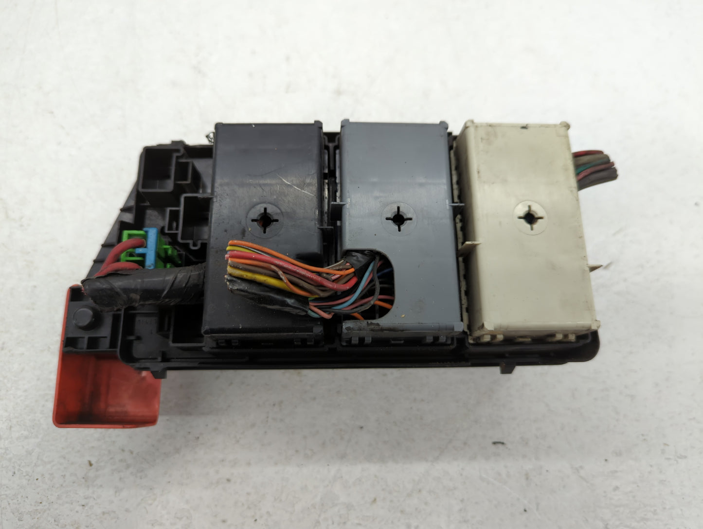 2004-2005 Cadillac Deville Fusebox Fuse Box Panel Relay Module Fits Fits 2004 2005 OEM Used Auto Parts - Oemusedautoparts1.c