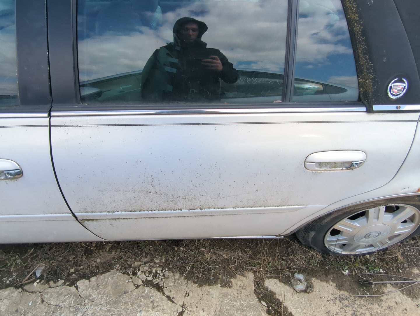 2000-2005 Cadillac Deville Driver Rear Door Oem - Oemusedautoparts1.com