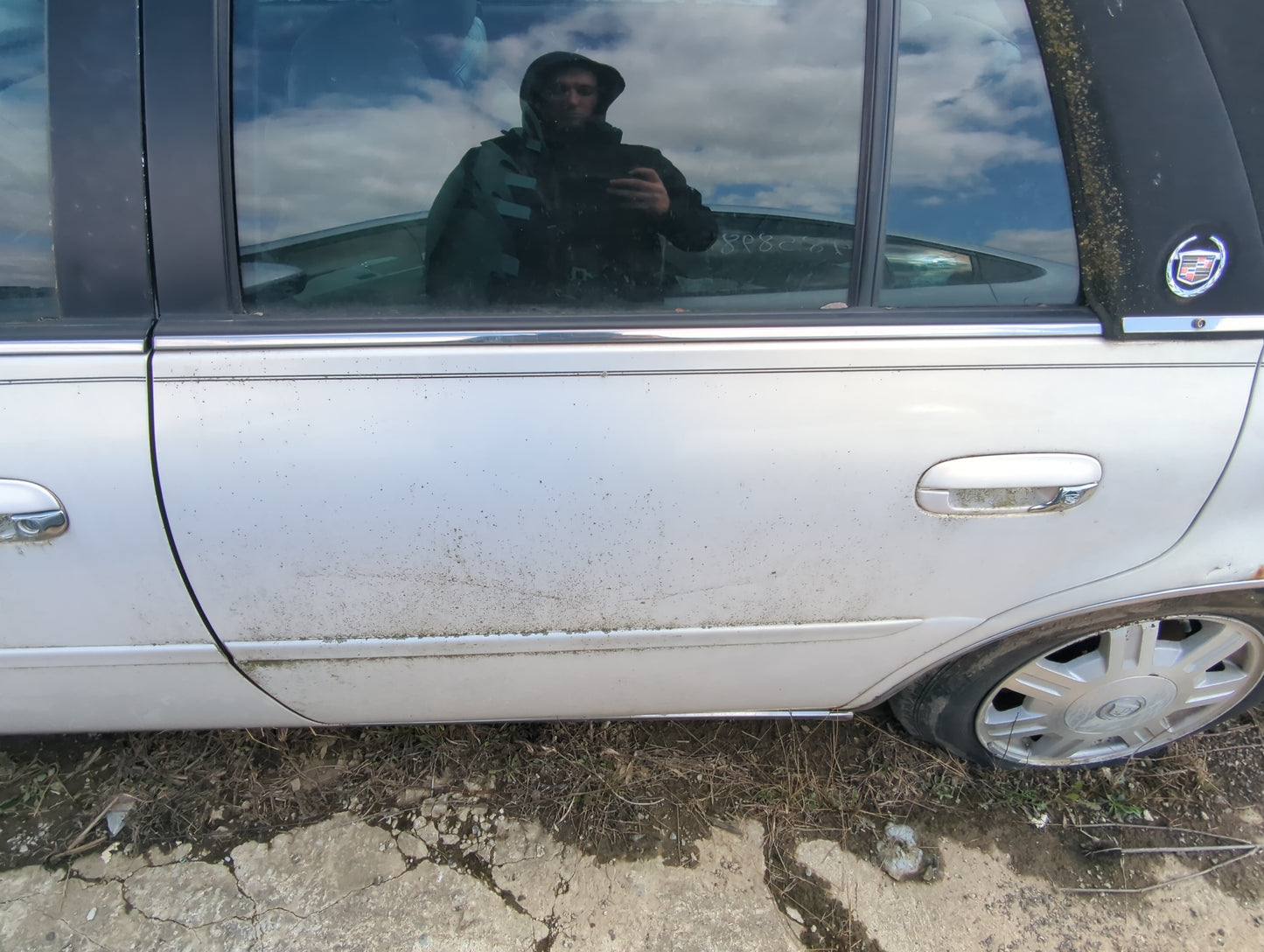 2000-2005 Cadillac Deville Driver Rear Door Oem - Oemusedautoparts1.com