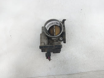 compare product 2003-2006 Cadillac Escalade Esv Throttle Body P/N:144272 1257080 Fits Fits 2003 2004 2005 2006 2007 OEM Used Auto Parts
