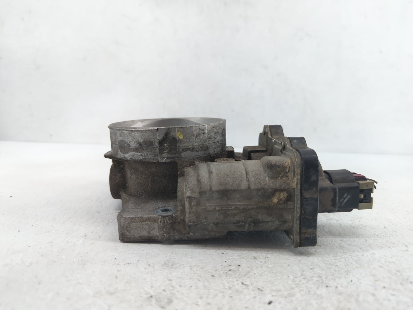 2003-2006 Cadillac Escalade Esv Throttle Body P/N:144272 1257080 Fits Fits 2003 2004 2005 2006 2007 OEM Used Auto Parts - Oe