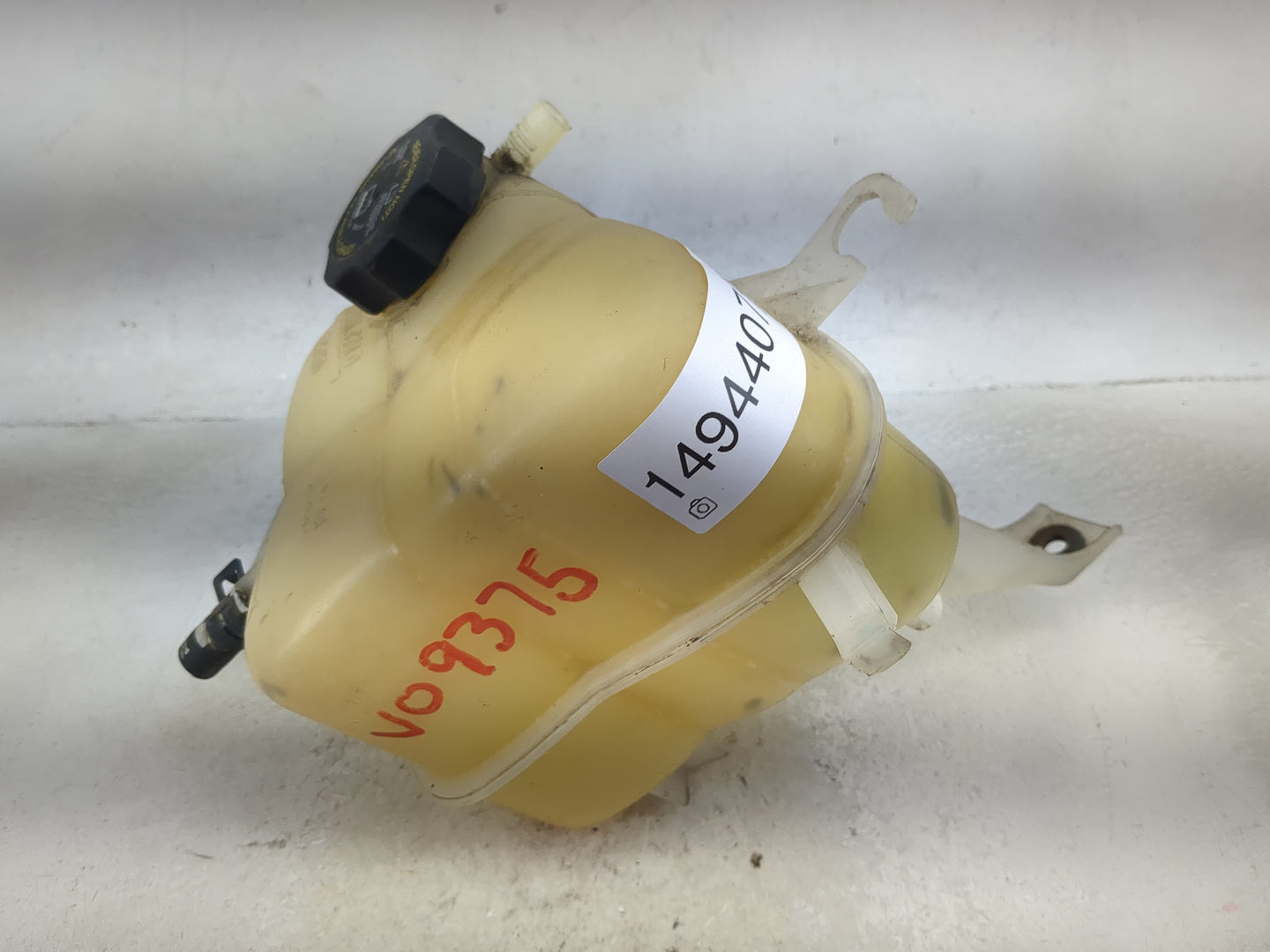 2004-2006 Cadillac Srx Radiator Coolant Overflow Expansion Tank Bottle 1494407 - Oemusedautoparts1.com