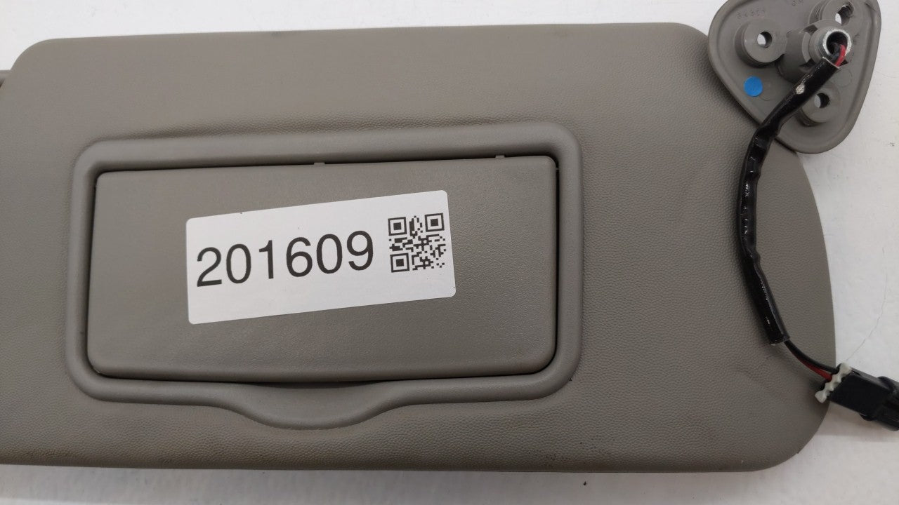 2004-2009 Cadillac Srx Sun Visor Shade Replacement Passenger Right Mirror Fits Fits 2004 2005 2006 2007 2008 2009 OEM Used A