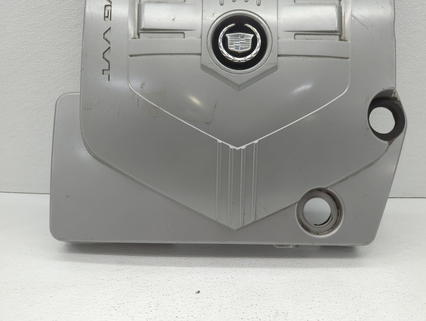 2005 Cadillac Srx Engine Cover Silver - Oemusedautoparts1.com