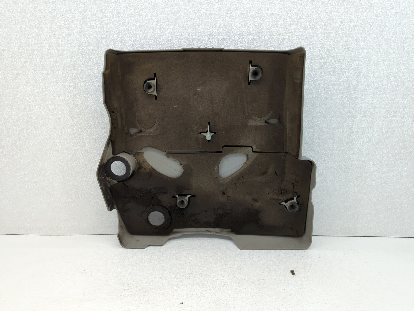 2005 Cadillac Srx Engine Cover Silver - Oemusedautoparts1.com