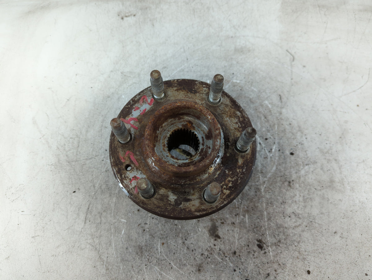 2004-2009 Cadillac Srx Driver Front Wheel Hub Oem 701086 - Oemusedautoparts1.com
