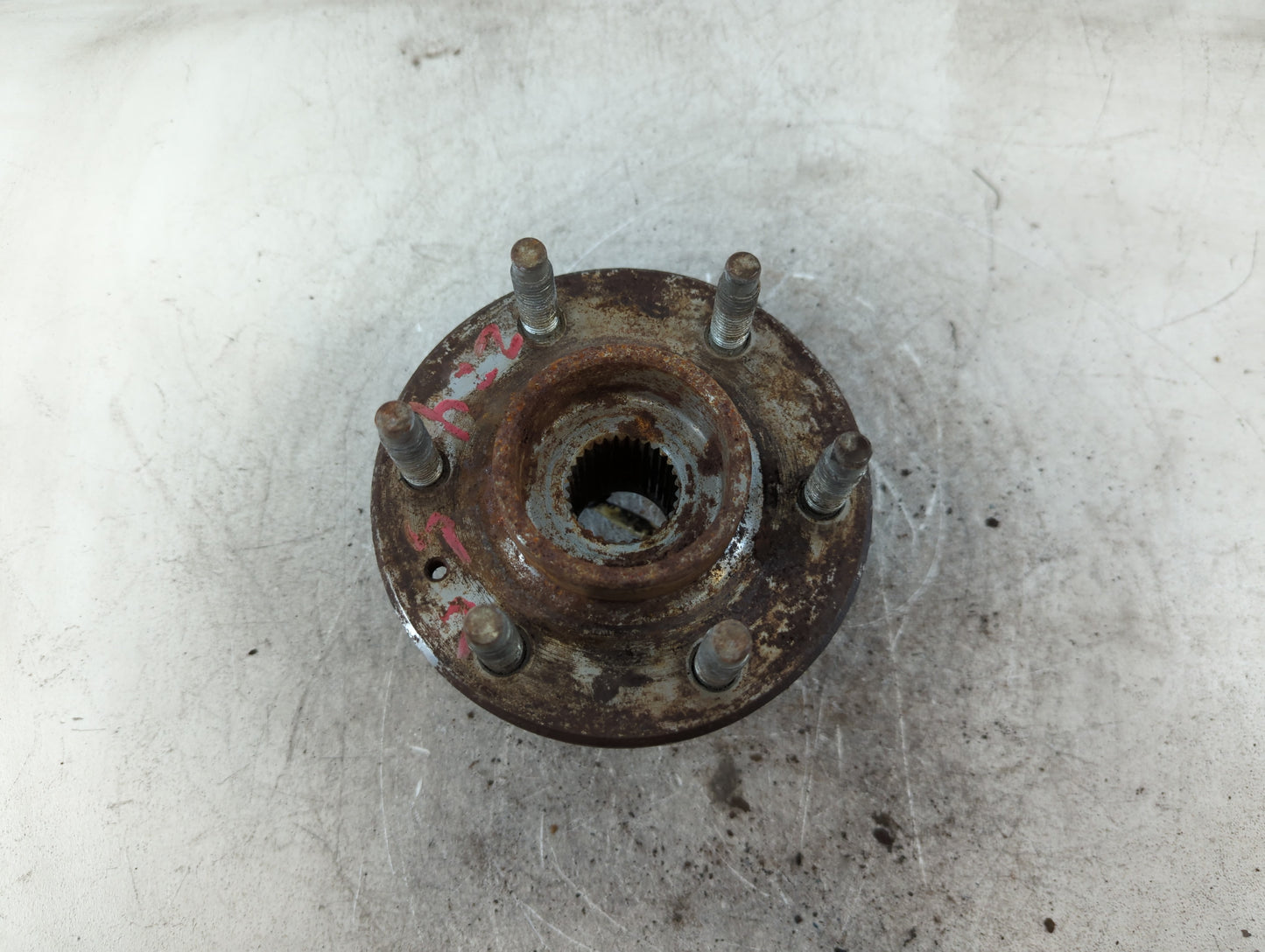 2004-2009 Cadillac Srx Driver Front Wheel Hub Oem 701086 - Oemusedautoparts1.com