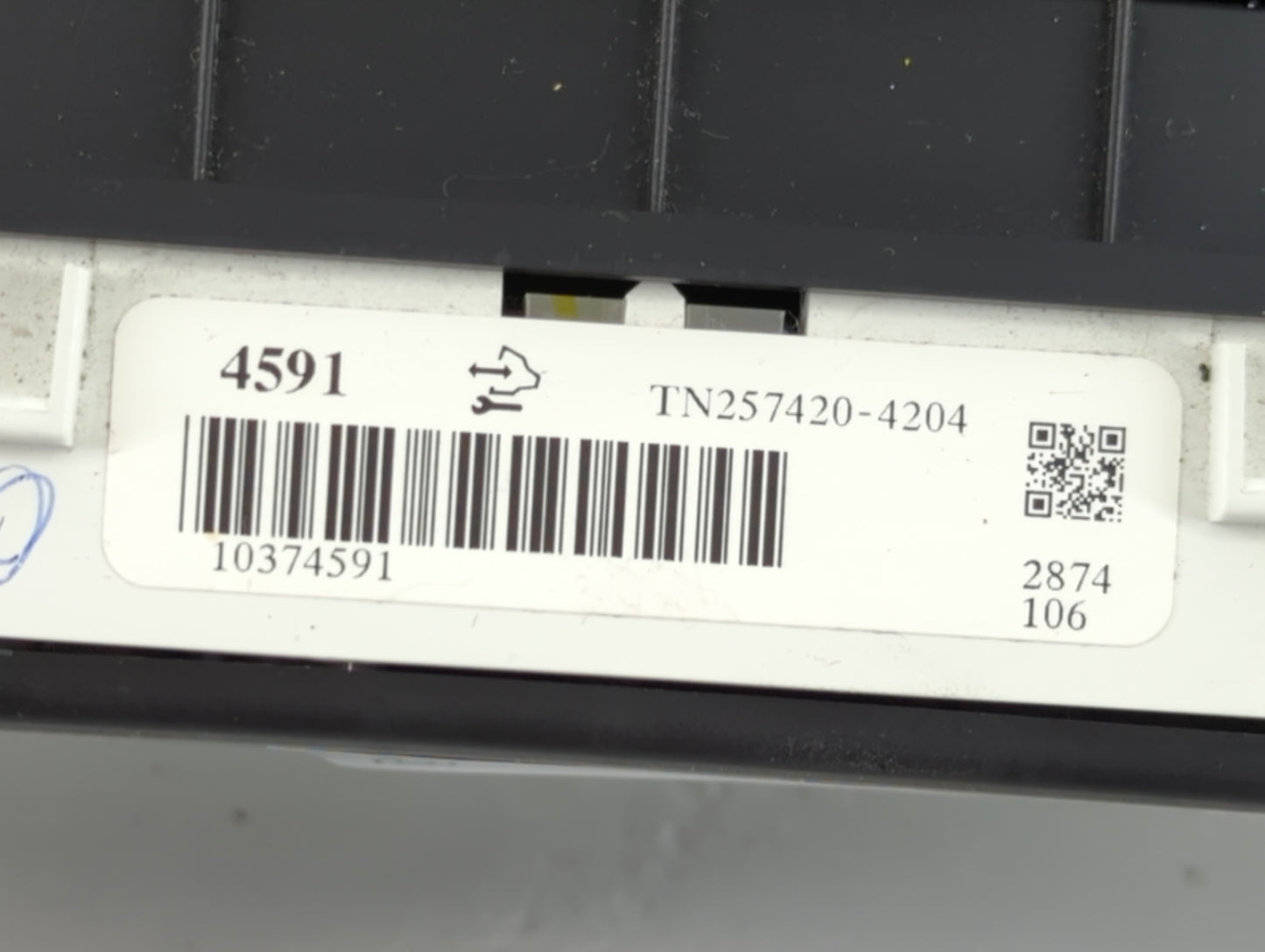 2005 Cadillac Sts Instrument Cluster Speedometer Gauges P/N:TN257420-4204 Fits OEM Used Auto Parts - Oemusedautoparts1.com