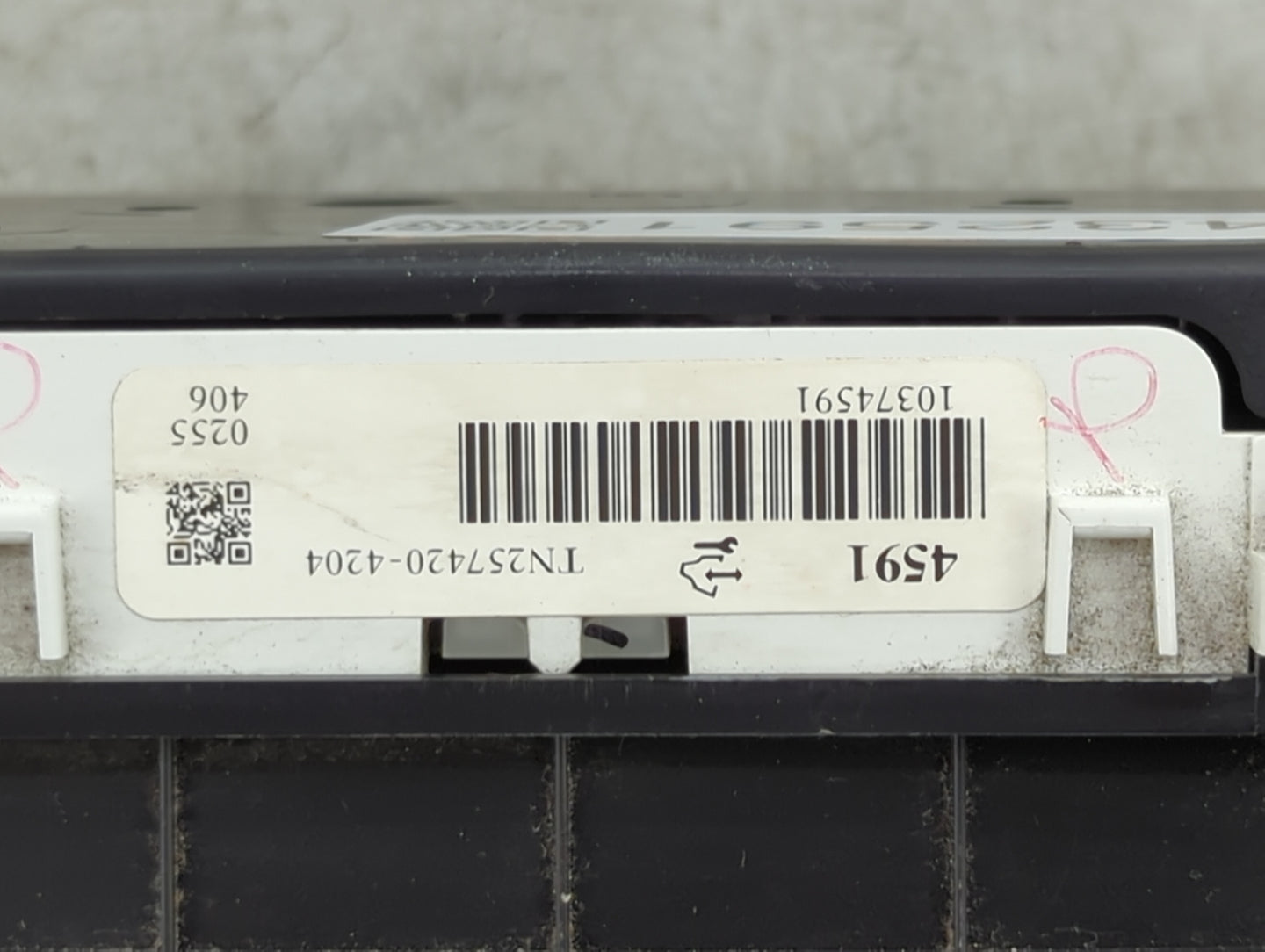 2005 Cadillac Sts Instrument Cluster Speedometer Gauges P/N:10374591 Fits OEM Used Auto Parts - Oemusedautoparts1.com