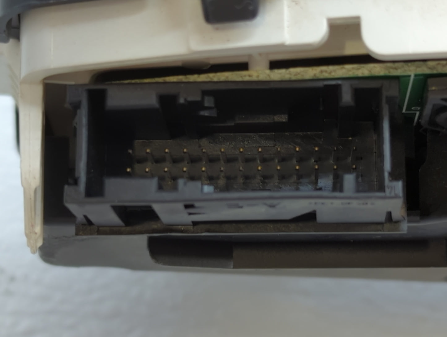 2005 Cadillac Sts Instrument Cluster Speedometer Gauges P/N:10374591 10382309 Fits OEM Used Auto Parts - Oemusedautoparts1.c