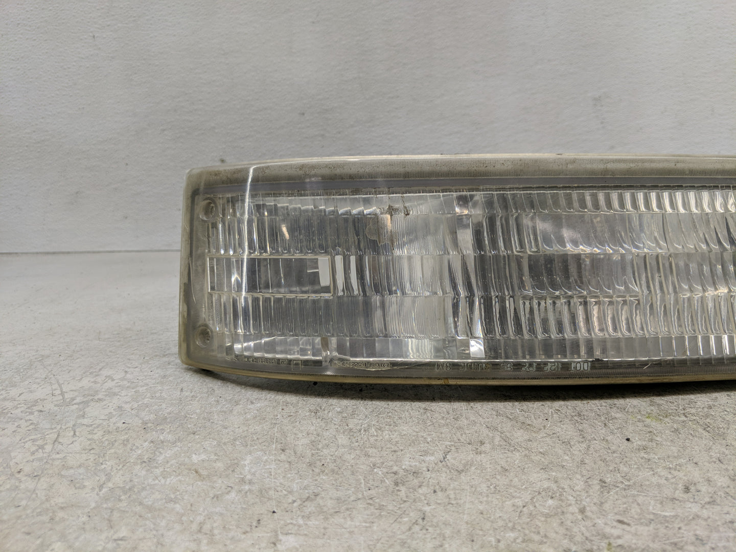 1995-2005 Chevrolet Astro Driver Left Oem Front Light Lamp 1292559 - Oemusedautoparts1.com