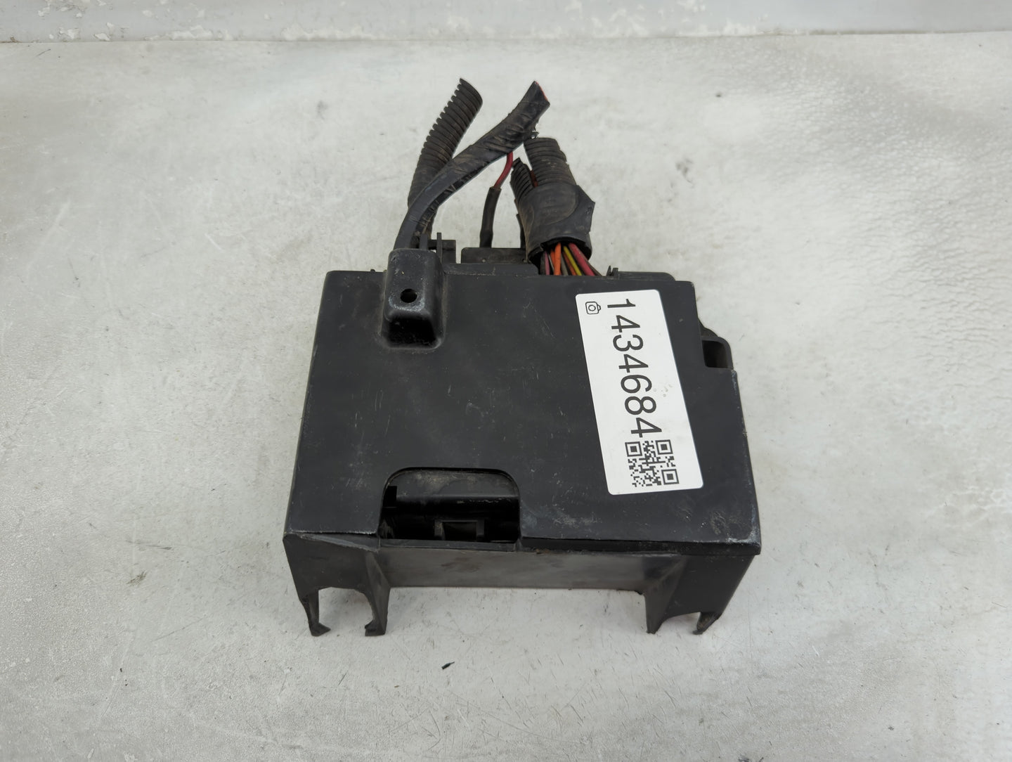 2005 Chevrolet Astro Fusebox Fuse Box Panel Relay Module P/N:12162365-D 12193604, 12077866 Fits OEM Used Auto Parts - Oemuse