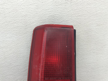 1985-2005 Chevrolet Astro Tail Light Assembly Passenger Right OEM P/N:16502447 Fits OEM Used Auto Parts