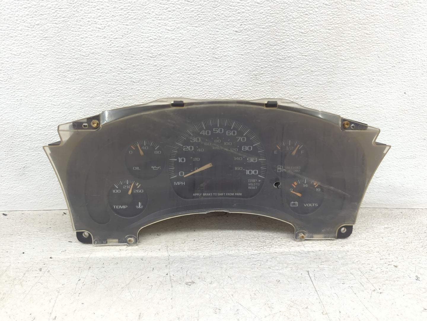 2000-2005 Chevrolet Astro Instrument Cluster Speedometer Gauges P/N:16255825 Fits Fits 2000 2001 2002 2003 2004 2005 OEM Use