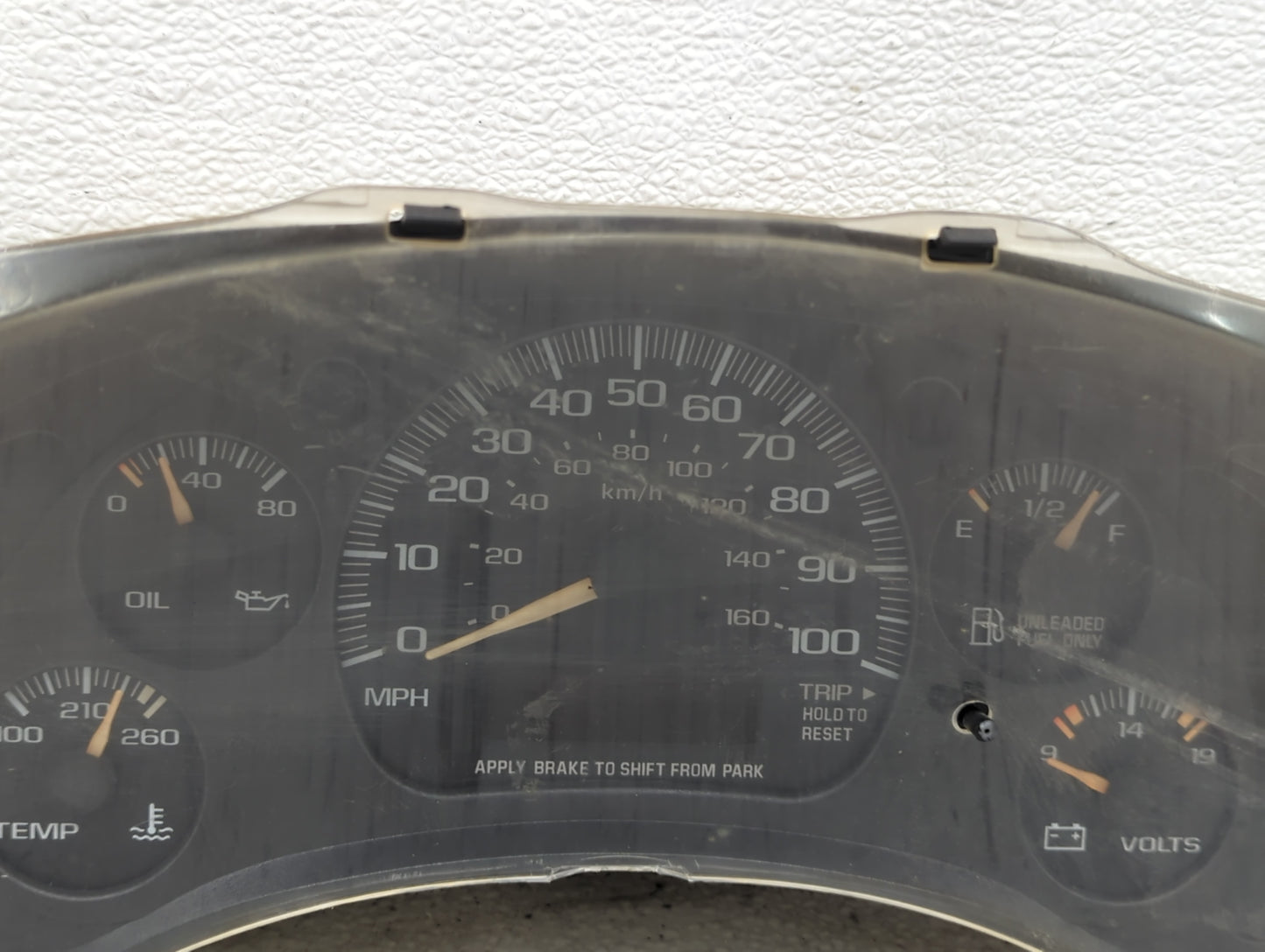 2000-2005 Chevrolet Astro Instrument Cluster Speedometer Gauges P/N:16255825 Fits Fits 2000 2001 2002 2003 2004 2005 OEM Use