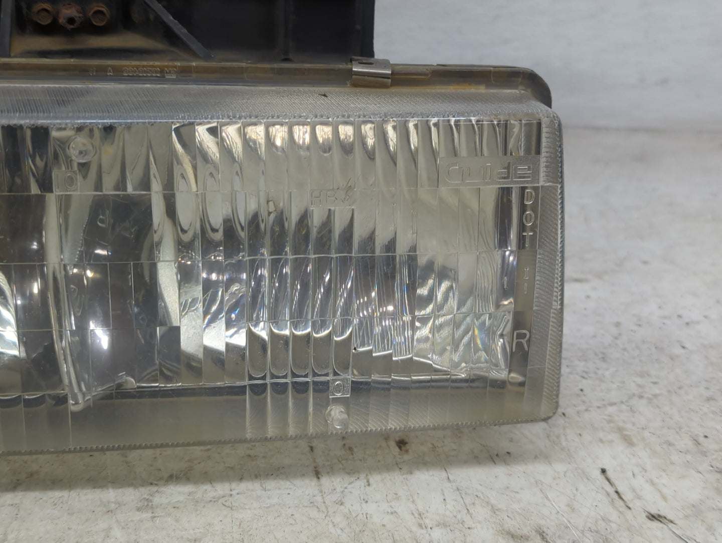 1995-2005 Chevrolet Astro Passenger Right Oem Head Light Headlight Lamp - Oemusedautoparts1.com