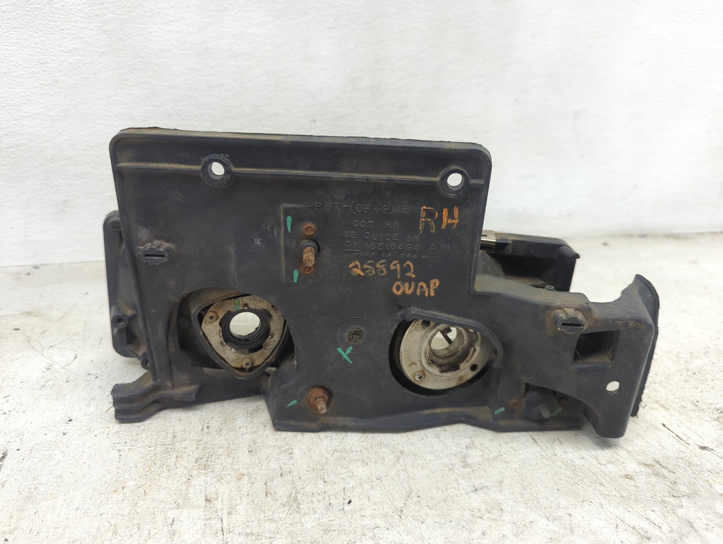 1995-2005 Chevrolet Astro Passenger Right Oem Head Light Headlight Lamp - Oemusedautoparts1.com