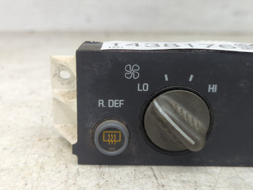 1996-2005 Chevrolet Astro Climate Control Module Temperature AC/Heater Replacement P/N:16238435 Fits OEM Used Auto Parts