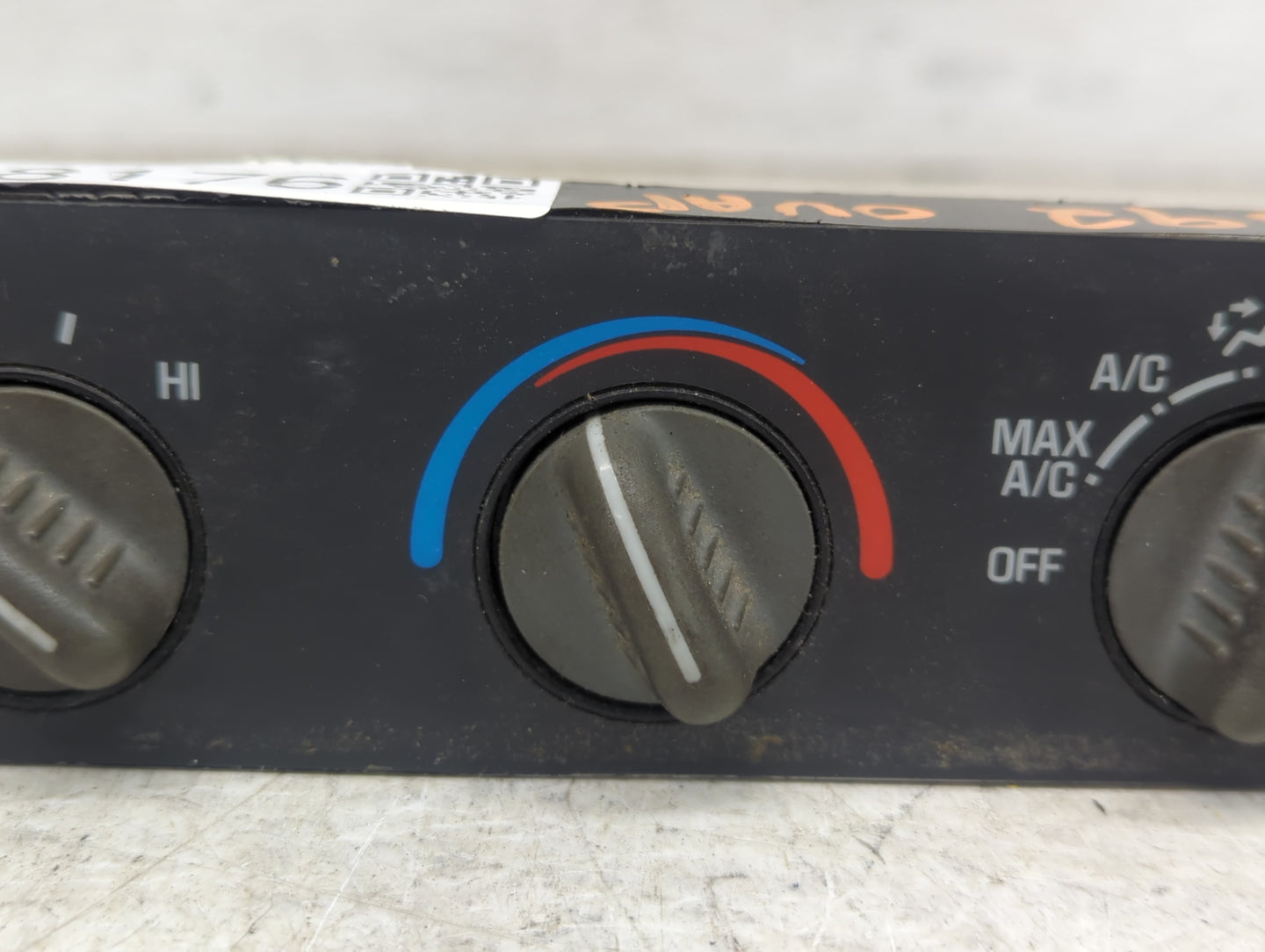 1996-2005 Chevrolet Astro Climate Control Module Temperature AC/Heater Replacement P/N:16238435 Fits OEM Used Auto Parts - O