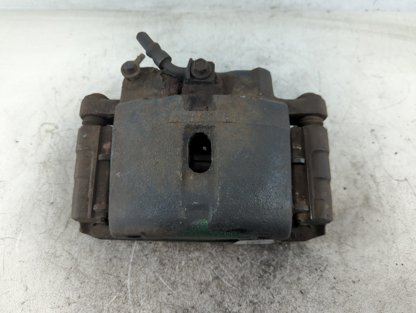 2003-2005 Chevrolet Astro Front Driver Left Brake Caliper - Oemusedautoparts1.com