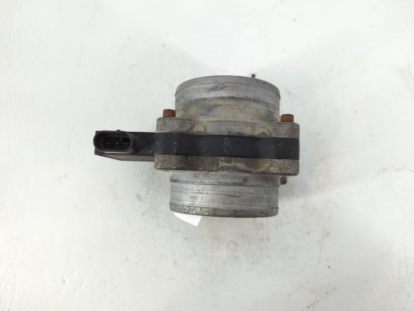 2001-2005 Chevrolet Astro Throttle Body P/N:95040 8316 1 Fits Fits 2001 2002 2003 2004 2005 2006 2007 OEM Used Auto Parts - 