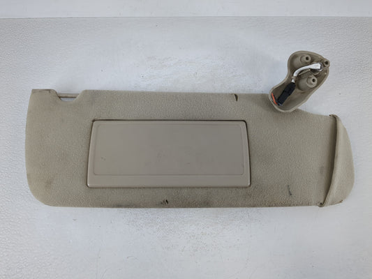 2004-2005 Chevrolet Avalanche Sun Visor Shade Replacement Passenger Right Mirror Fits Fits 2004 2005 OEM Used Auto Parts