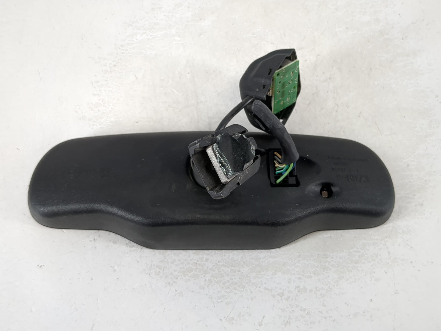 2005 Chevrolet Avalanche Interior Rear View Mirror Replacement OEM Fits OEM Used Auto Parts - Oemusedautoparts1.com