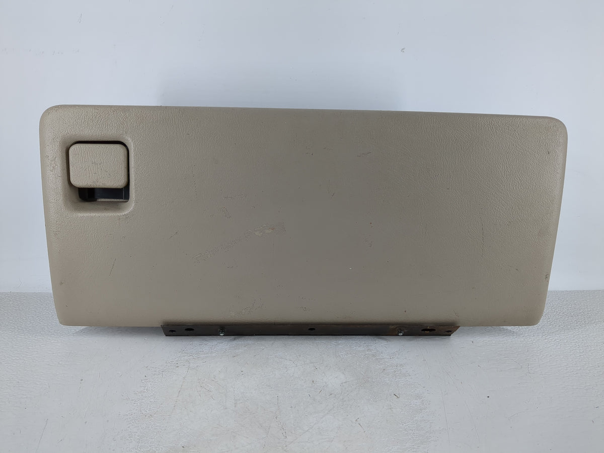 2005 Chevrolet Avalanche Passenger Glove Box Door Storage Compartment 1088282 - Oemusedautoparts1.com