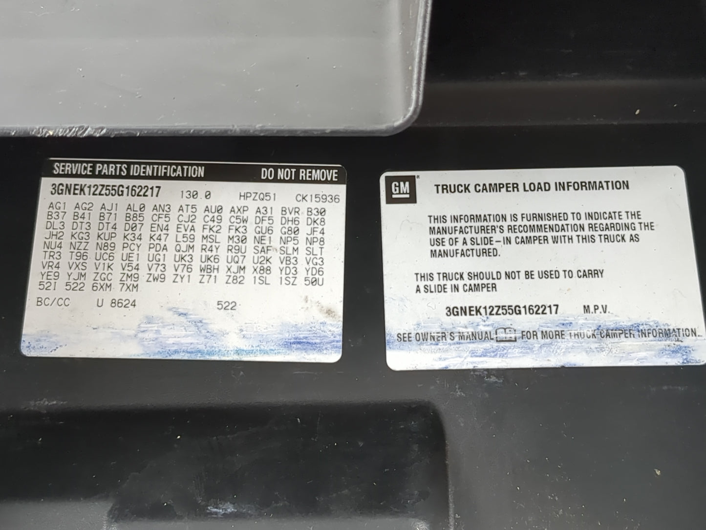 2005 Chevrolet Avalanche Passenger Glove Box Door Storage Compartment 1088282 - Oemusedautoparts1.com