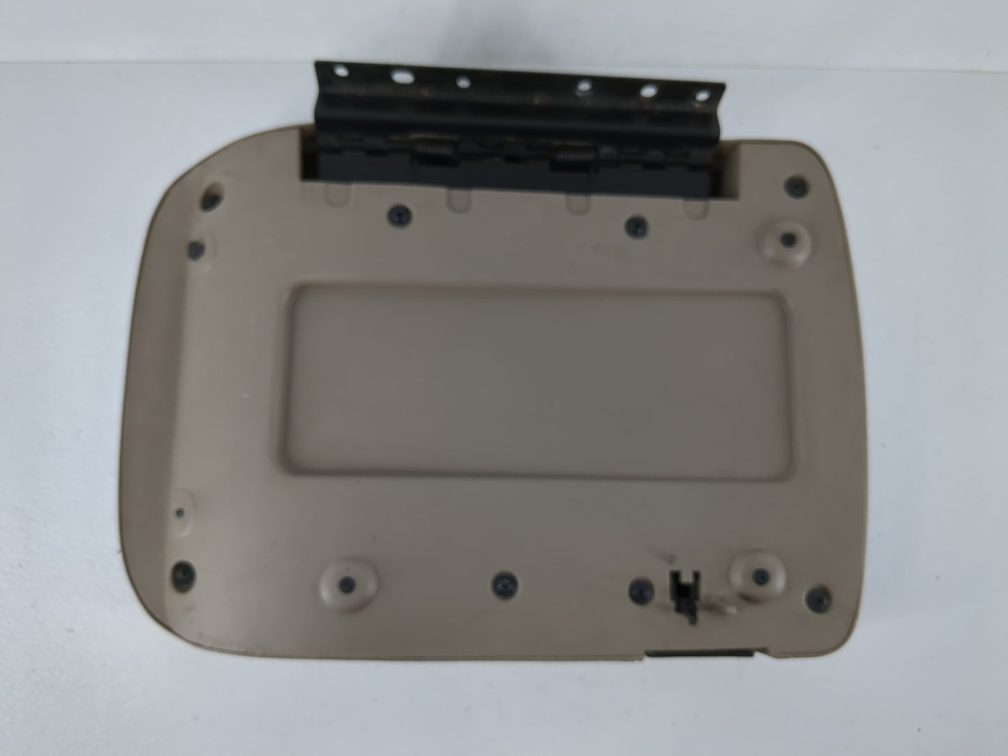 2003-2006 Chevrolet Avalanche Center Console Armrest Cover Lid Fits Fits 2003 2004 2005 2006 2007 OEM Used Auto Parts - Oemu