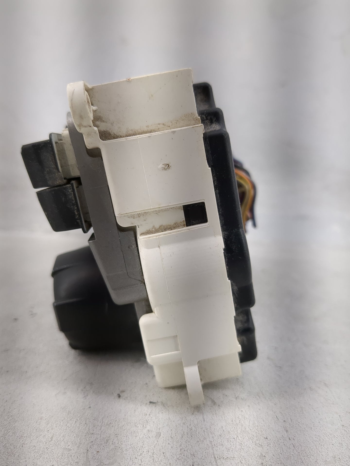 2005-2006 Chevrolet Avalanche Climate Control Module Temperature AC/Heater Replacement P/N:AL34-19980-BG 90151-393/0004 Fits