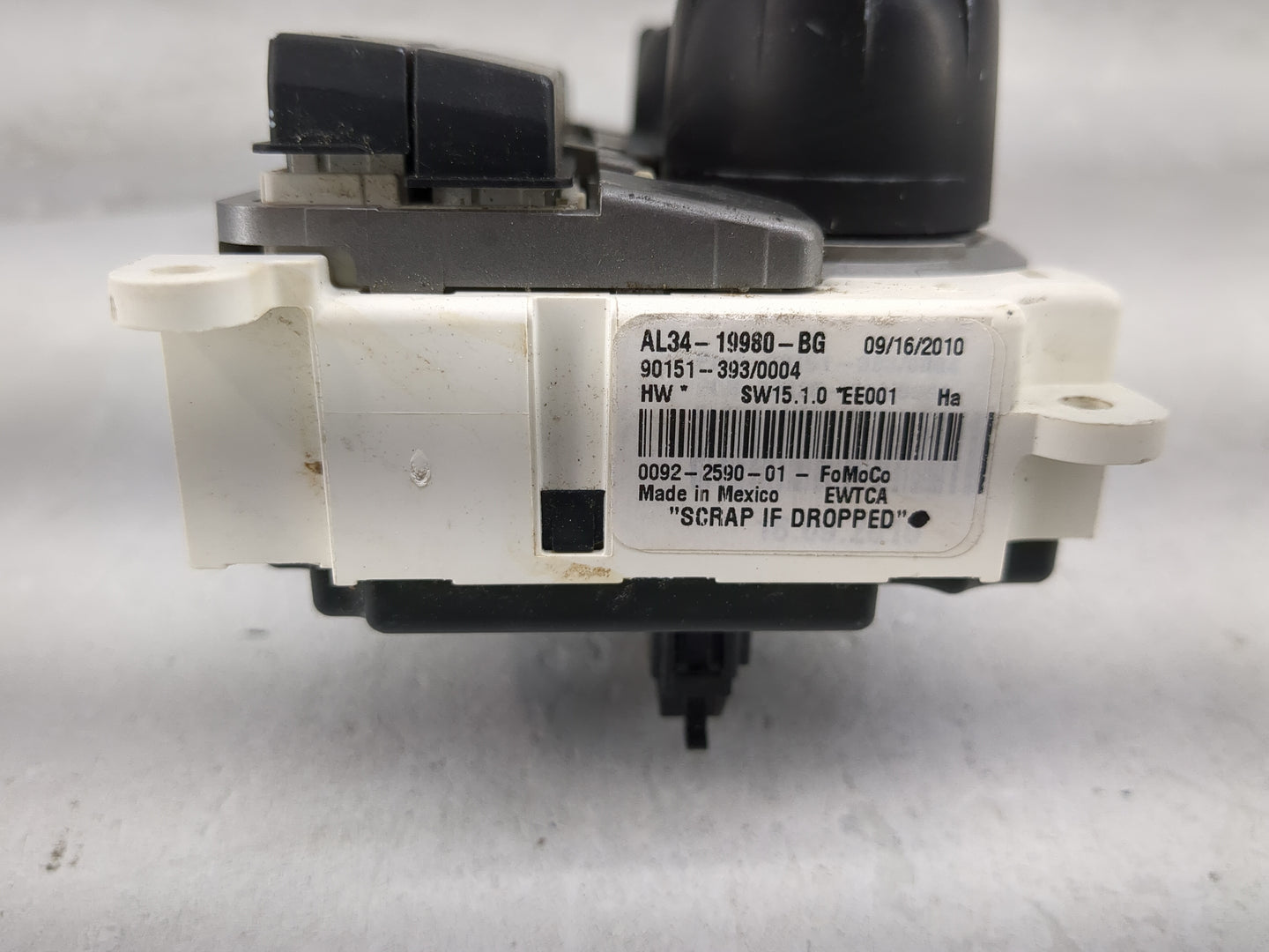2005-2006 Chevrolet Avalanche Climate Control Module Temperature AC/Heater Replacement P/N:AL34-19980-BG 90151-393/0004 Fits
