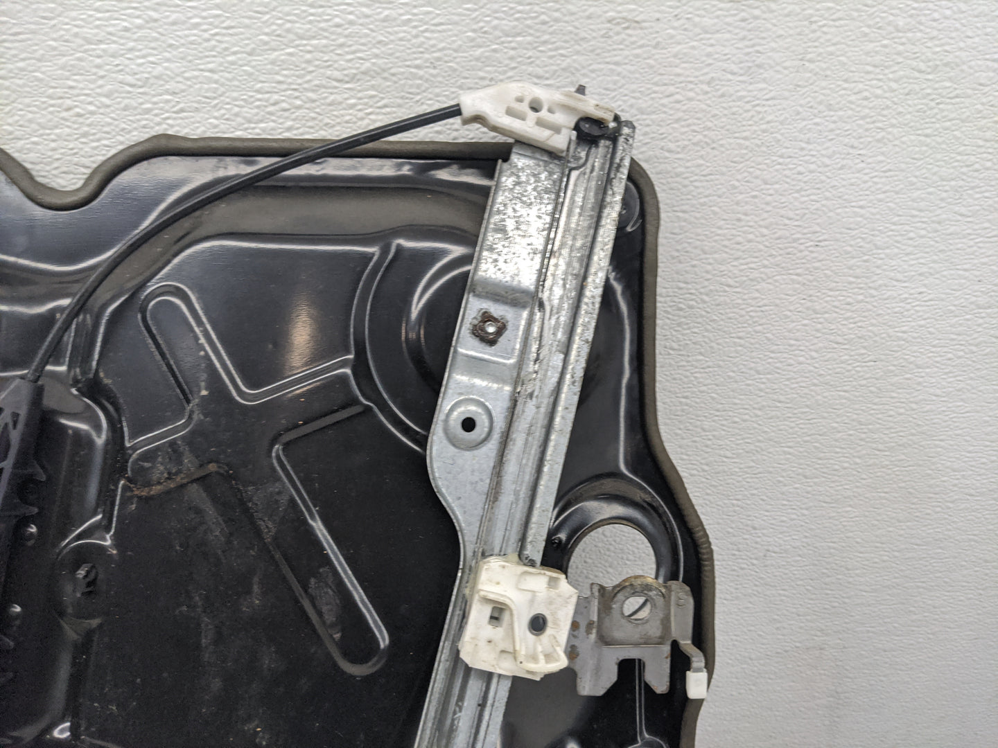Chevrolet Avalanche Used Window Regulator Passenger Front - Oemusedautoparts1.com