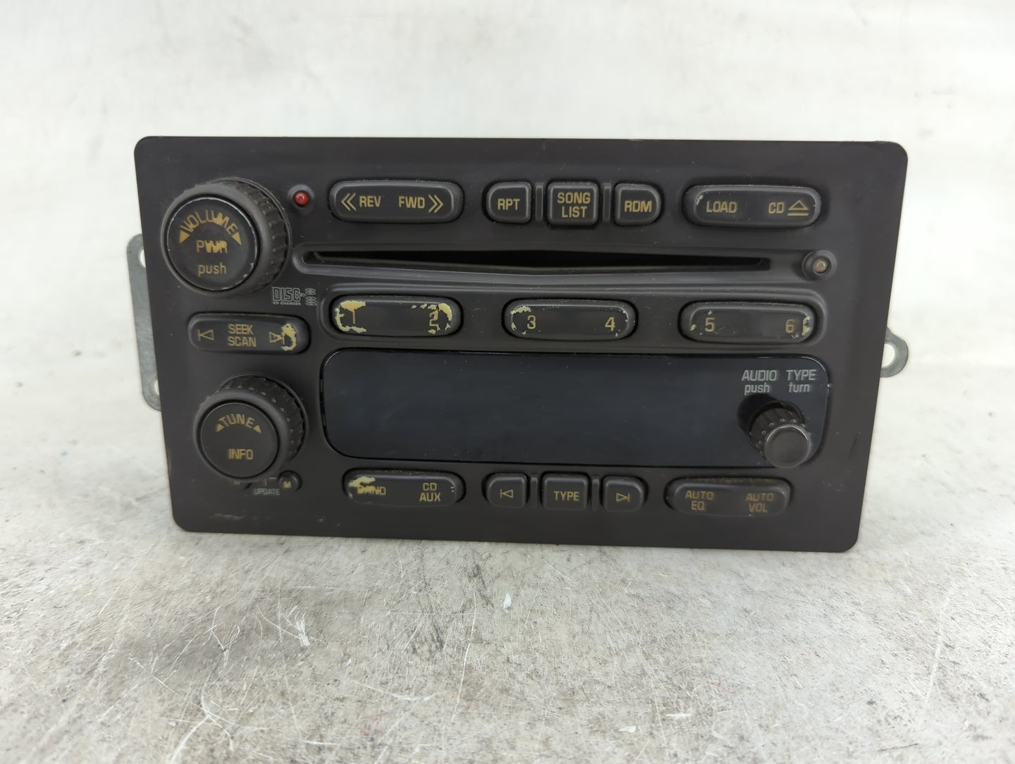 Chevrolet Avalanche Radio Cd Changer 10359577|21003405 - Oemusedautoparts1.com