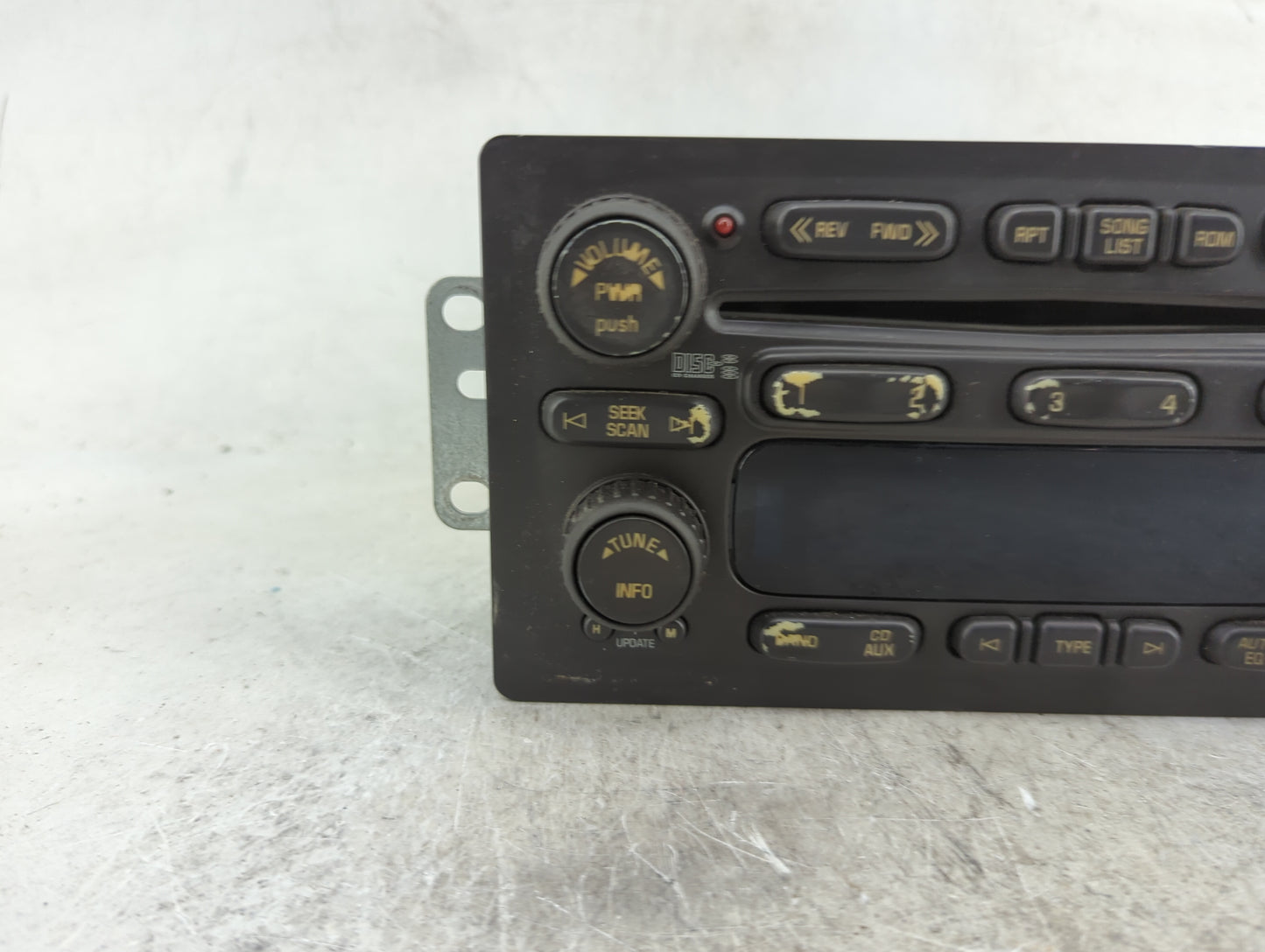 Chevrolet Avalanche Radio Cd Changer 10359577|21003405 - Oemusedautoparts1.com