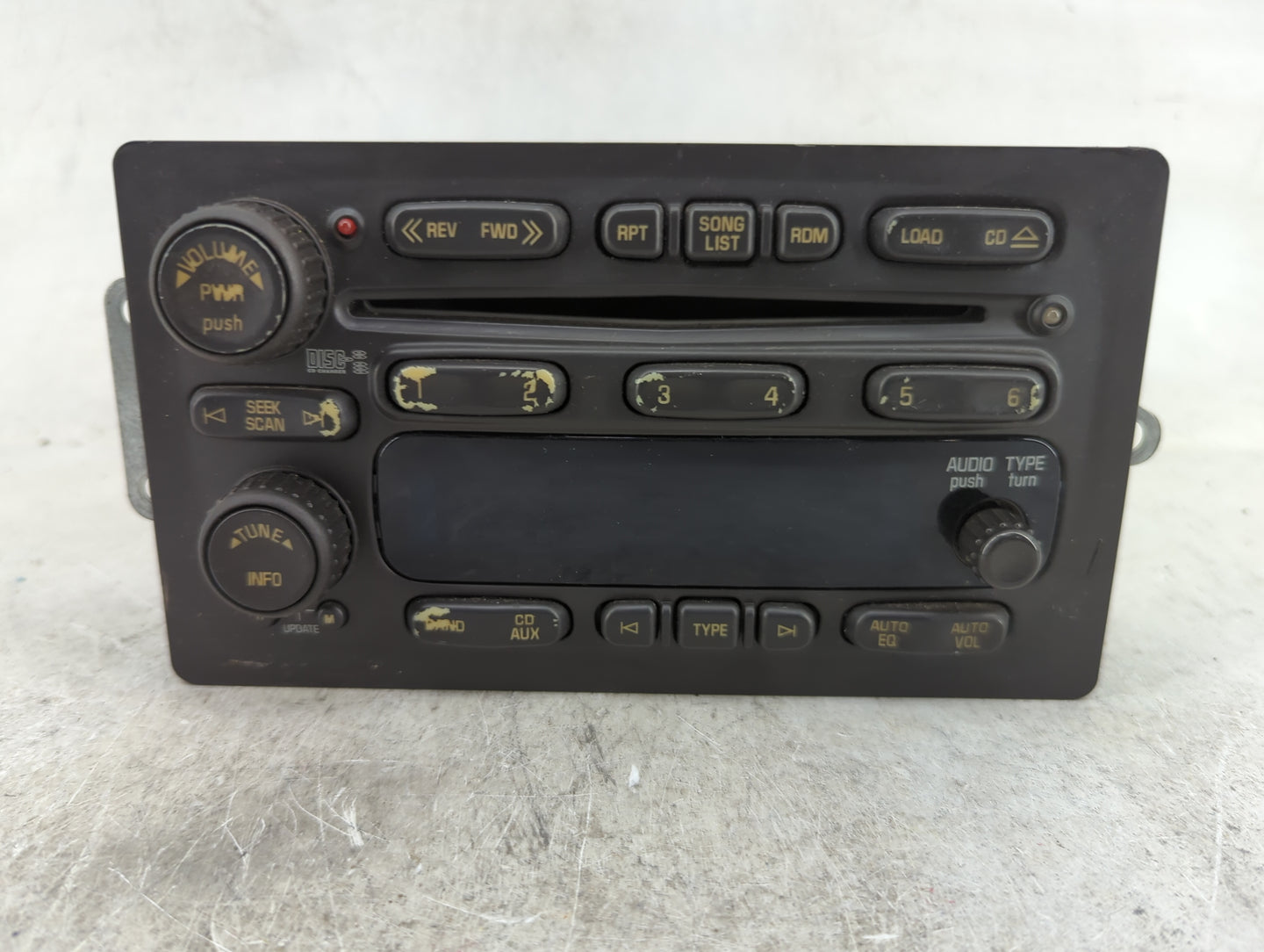 Chevrolet Avalanche Radio Cd Changer 10359577|21003405 - Oemusedautoparts1.com