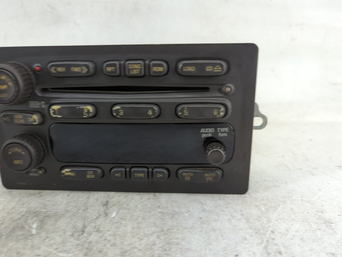 Chevrolet Avalanche Radio Cd Changer 10359577|21003405 - Oemusedautoparts1.com