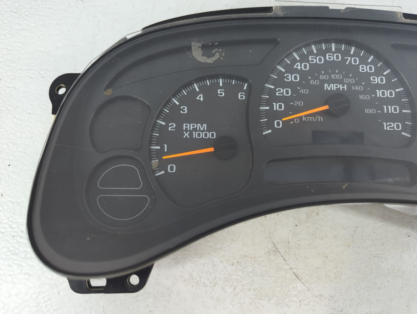 2005 Chevrolet Avalanche Instrument Cluster Speedometer Gauges Fits OEM Used Auto Parts - Oemusedautoparts1.com