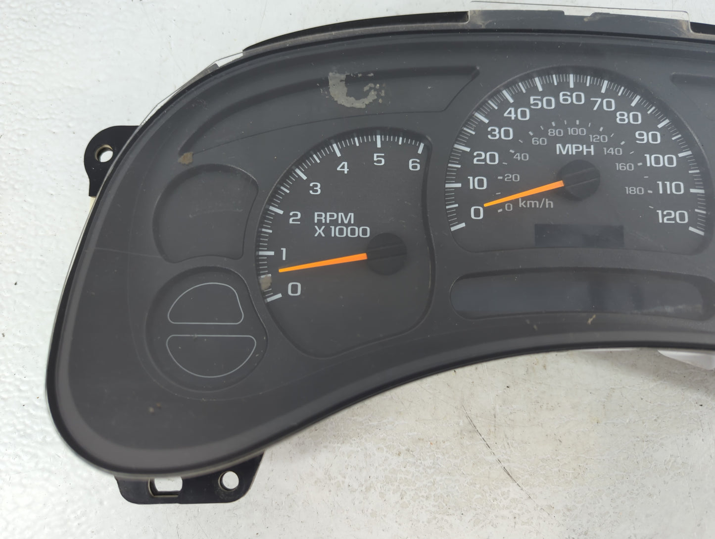 2005 Chevrolet Avalanche Instrument Cluster Speedometer Gauges Fits OEM Used Auto Parts - Oemusedautoparts1.com