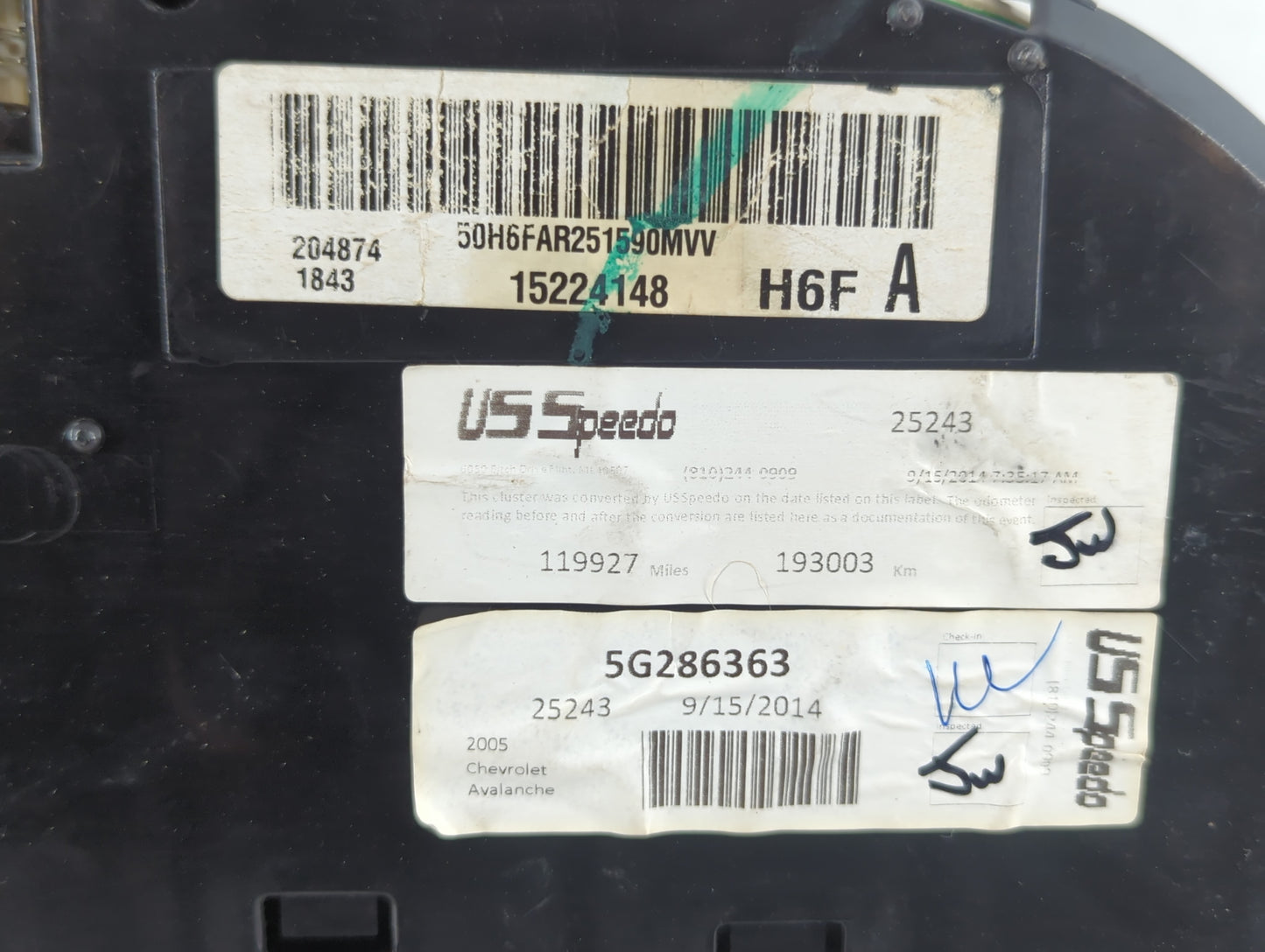 2005 Chevrolet Avalanche Instrument Cluster Speedometer Gauges Fits OEM Used Auto Parts - Oemusedautoparts1.com