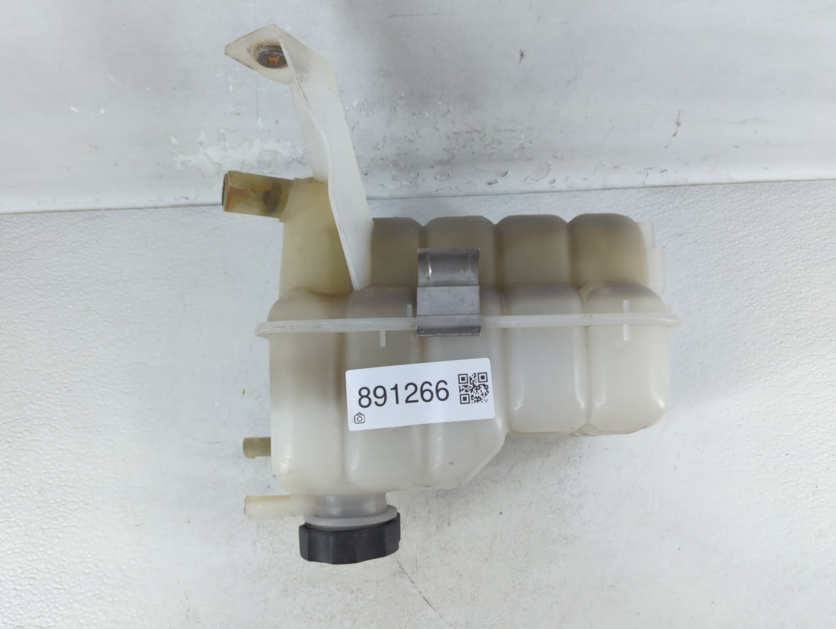 Chevrolet Avalanche Radiator Coolant Overflow Expansion Tank Bottle - Oemusedautoparts1.com