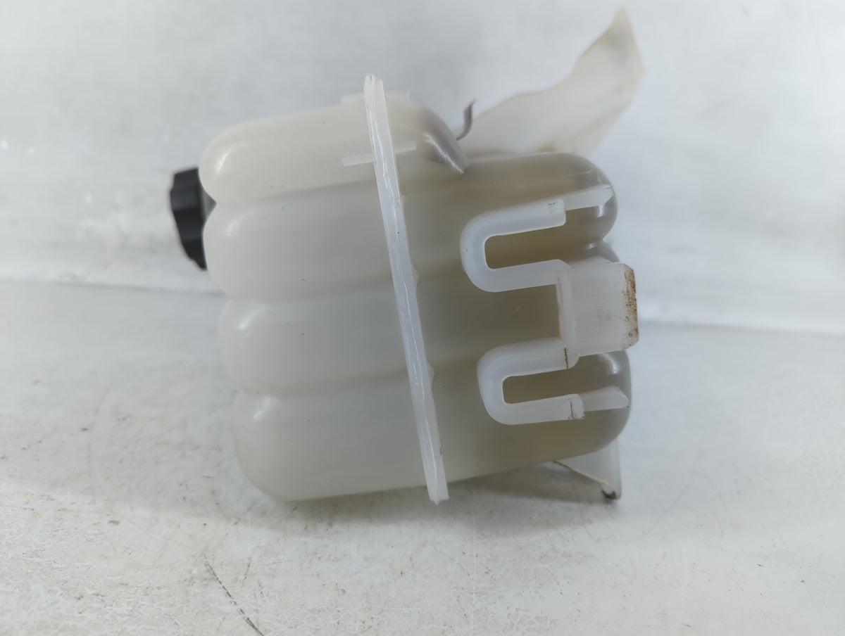 Chevrolet Avalanche Radiator Coolant Overflow Expansion Tank Bottle - Oemusedautoparts1.com