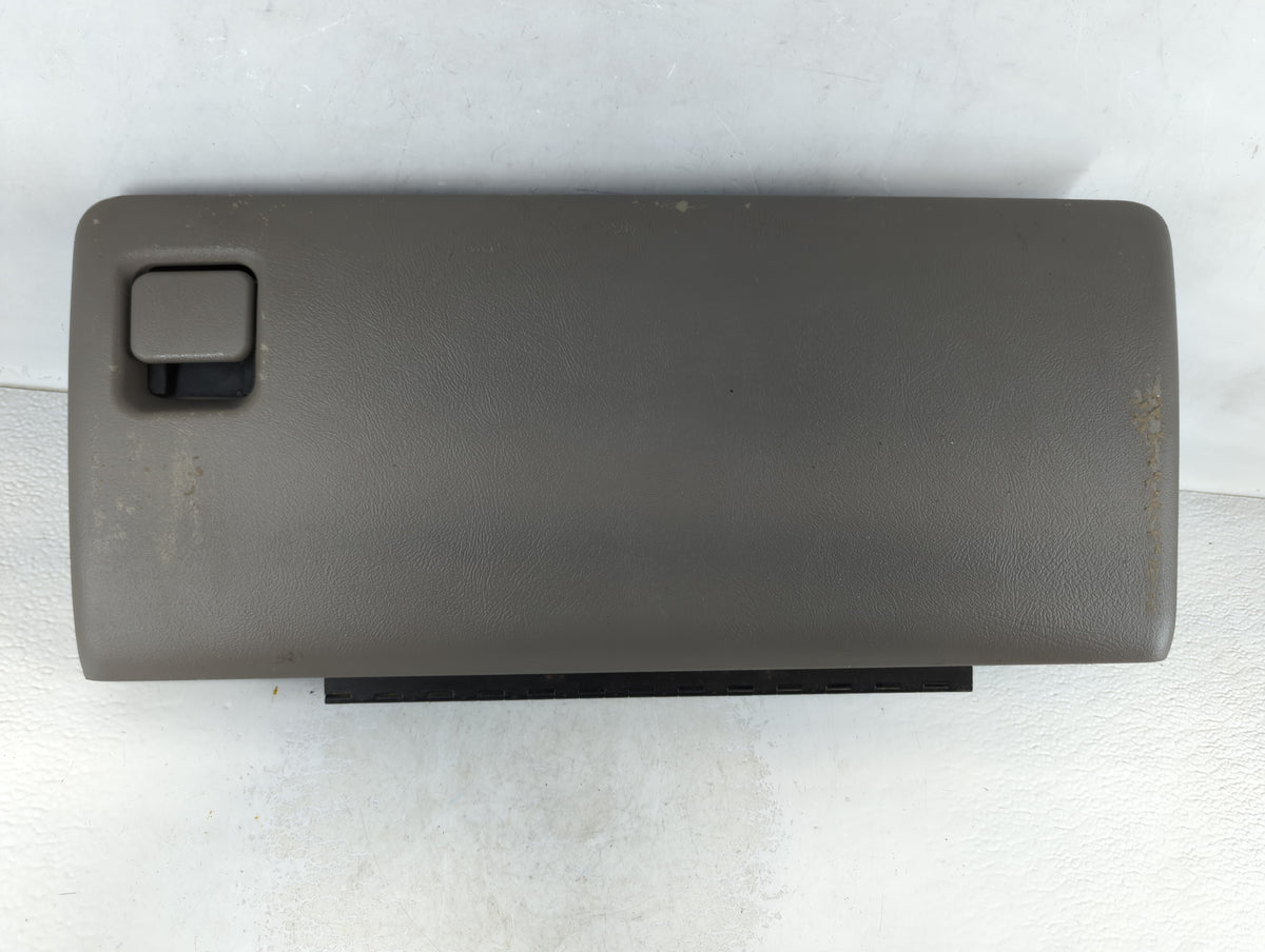 2005 Chevrolet Avalanche Passenger Glove Box Door Storage Compartment 891286 - Oemusedautoparts1.com